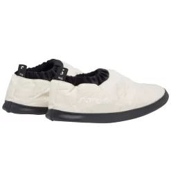 Daunenschuhe Nordisk Mos Down Slippers M (38-40), Sandshell -Geschäft Für Campingausrüstung daunenschuhe groesse m schuhgroesse 38 39 40 hell beige nordisk antirutschsohlen mos down slippers 1000 2 26822