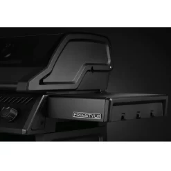 Gasgrill Napoleon Phantom Freestyle 425 -Geschäft Für Campingausrüstung napoleon phantom freestyle 425 mattschwarz grill seitenablage abklappbar 1000 9 24392